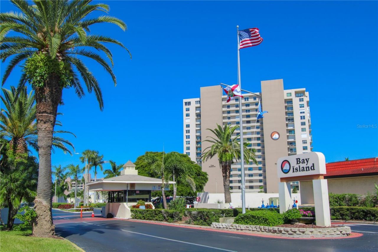 7425 Bay Island Drive S, Unit 108, South Pasadena, FL 33707 Photo