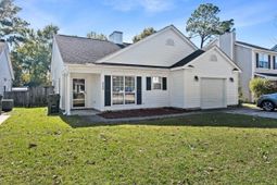 229 Hastings Drive Drive photo 4