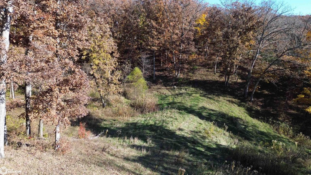 35 A Doe Avenue, Drakesville, IA 52552 Main Photo