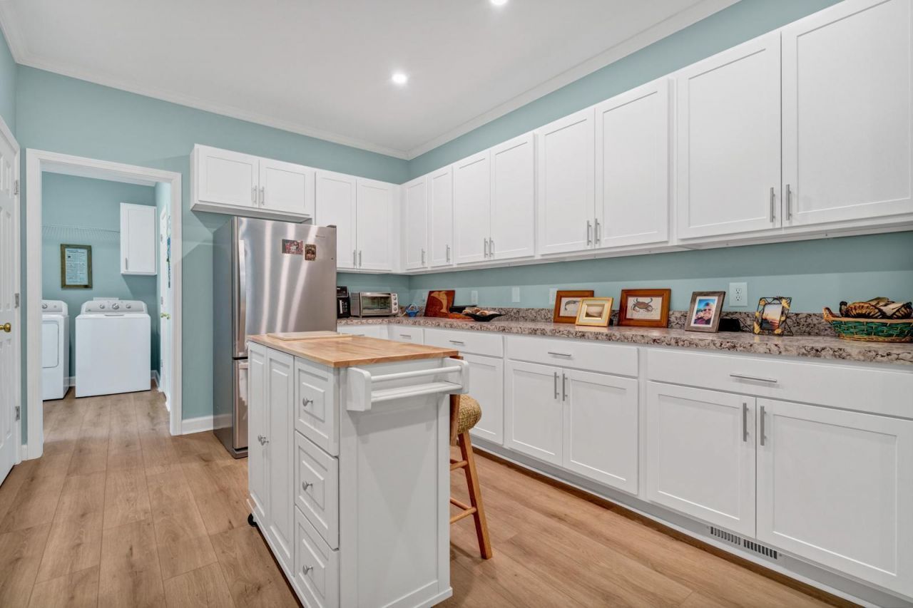 520 Fishing Creek Drive Photo 12