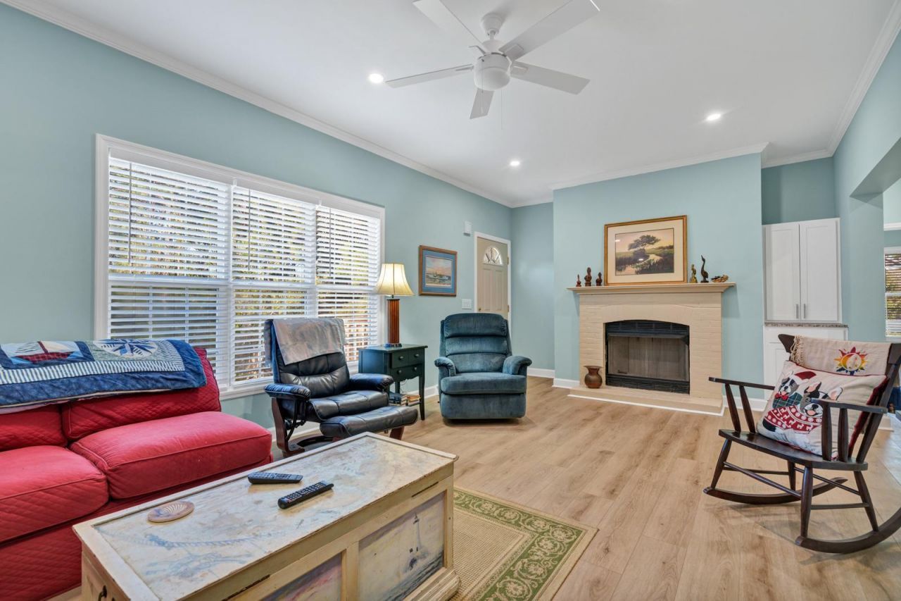 520 Fishing Creek Drive Photo 2