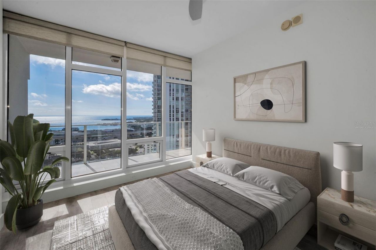 175 1st Street S, Unit 2604, Saint Petersburg, FL 33701 Photo