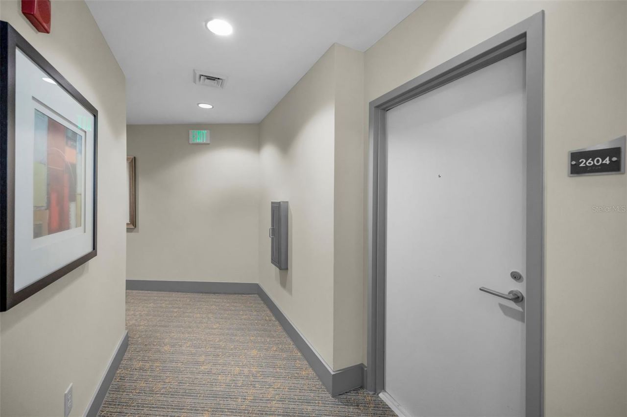 175 1st Street S, Unit 2604, Saint Petersburg, FL 33701 Photo