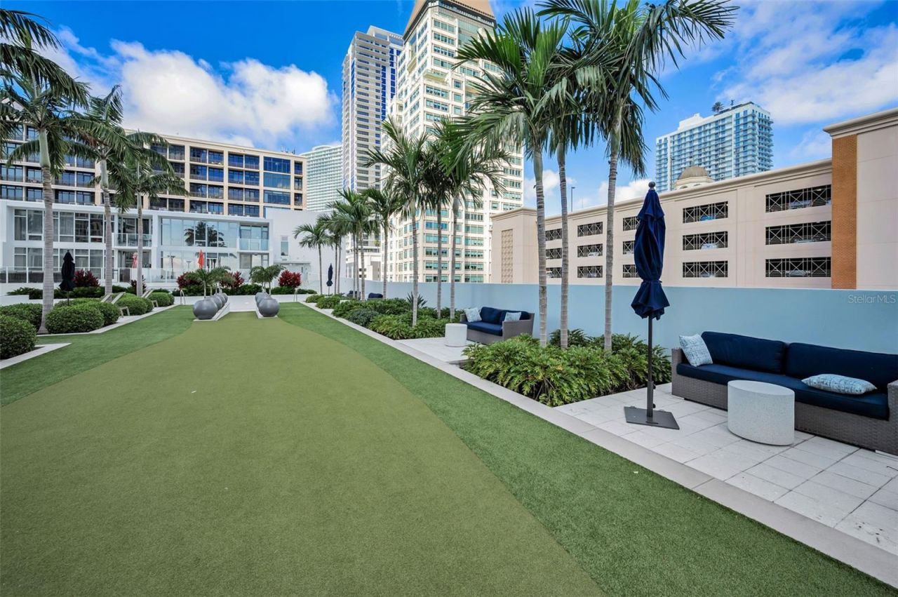 175 1st Street S, Unit 2604, Saint Petersburg, FL 33701 Photo