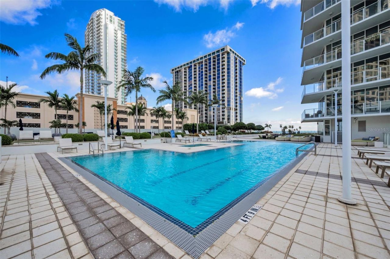 175 1st Street S, Unit 2604, Saint Petersburg, FL 33701 Photo