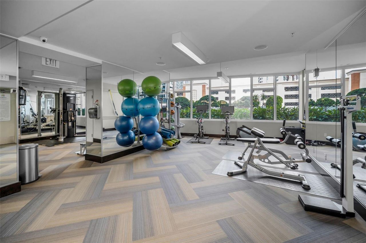 175 1st Street S, Unit 2604, Saint Petersburg, FL 33701 Photo