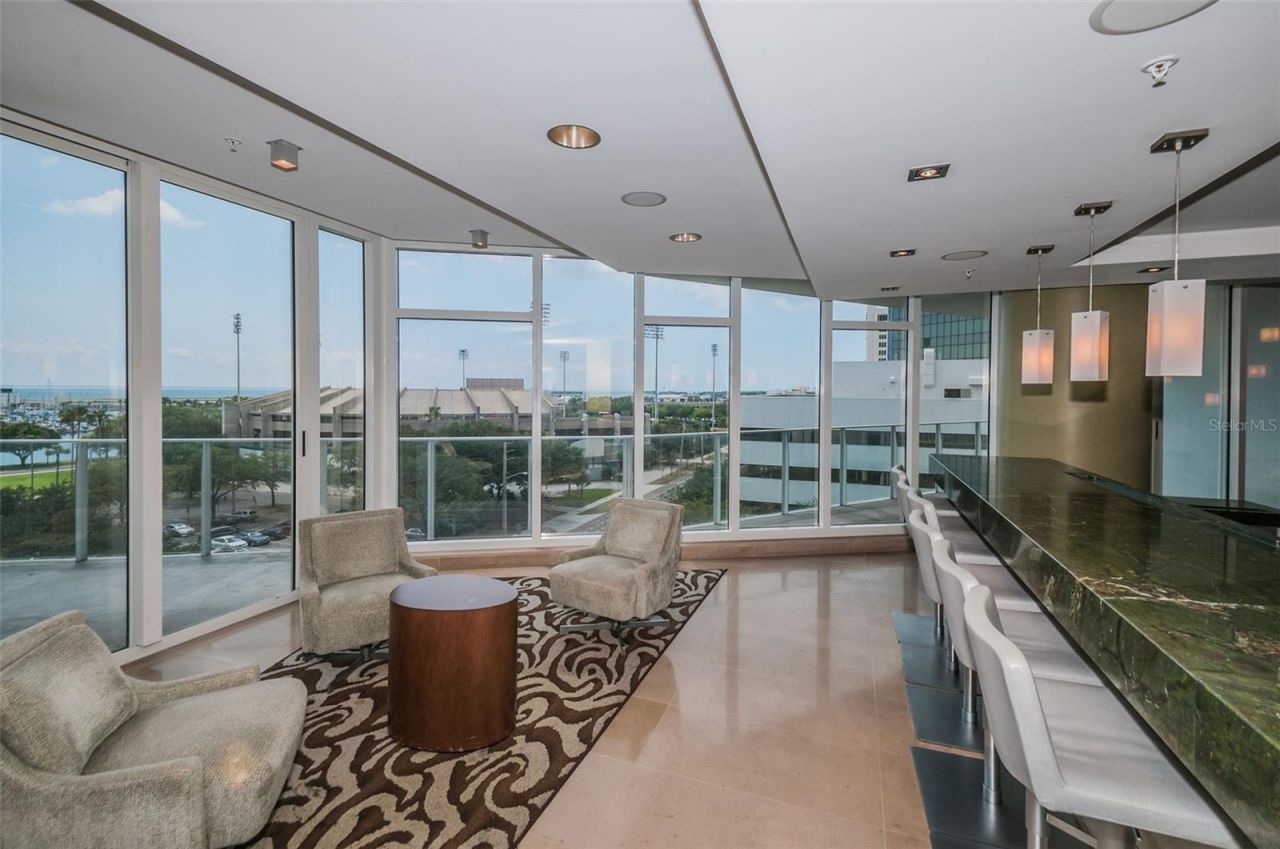 175 1st Street S, Unit 2604, Saint Petersburg, FL 33701 Photo