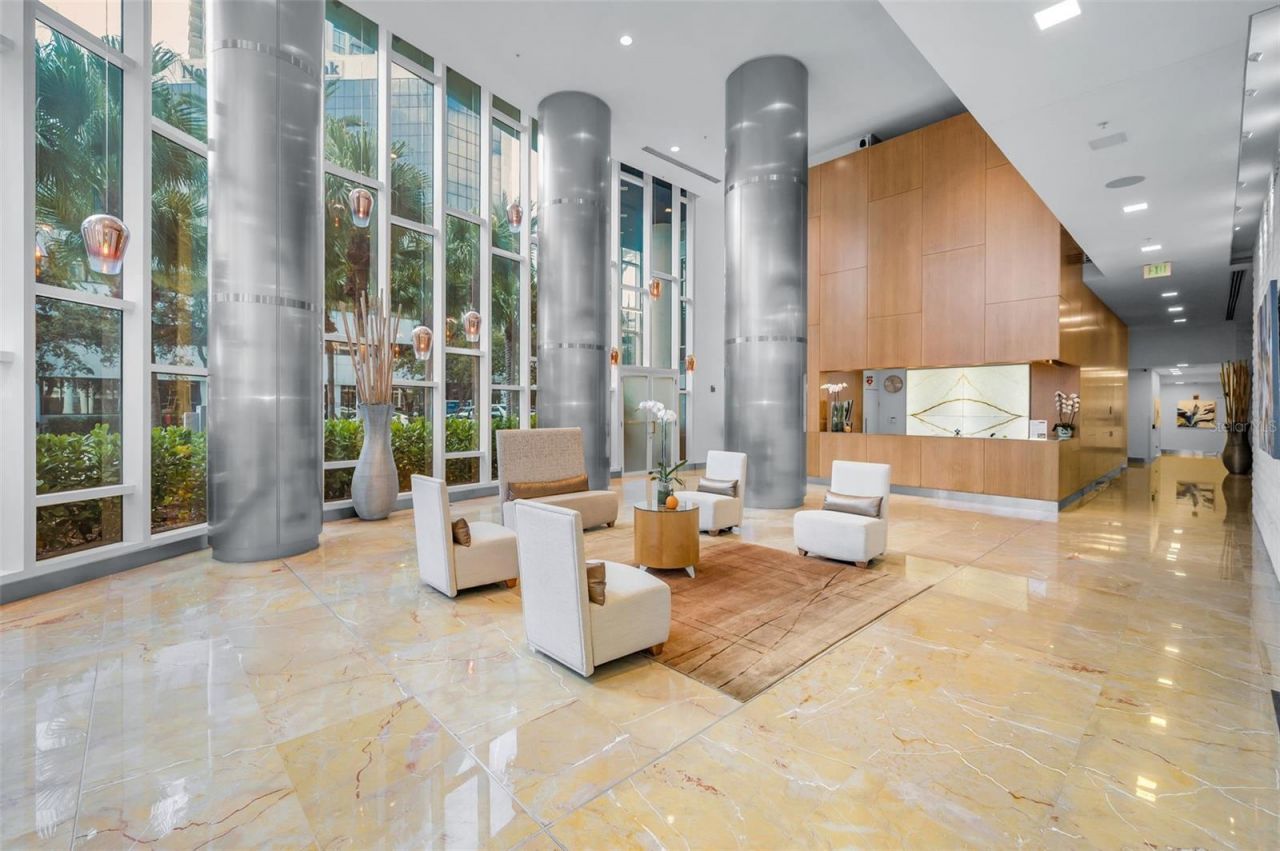 175 1st Street S, Unit 2604, Saint Petersburg, FL 33701 Photo