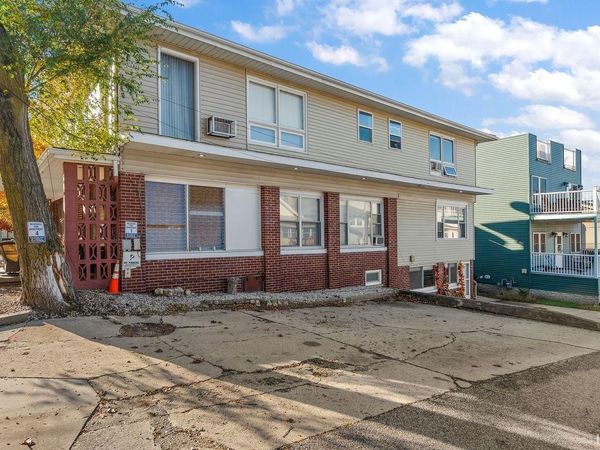 514 Lake Shore Drive, Michigan City, IN 46360