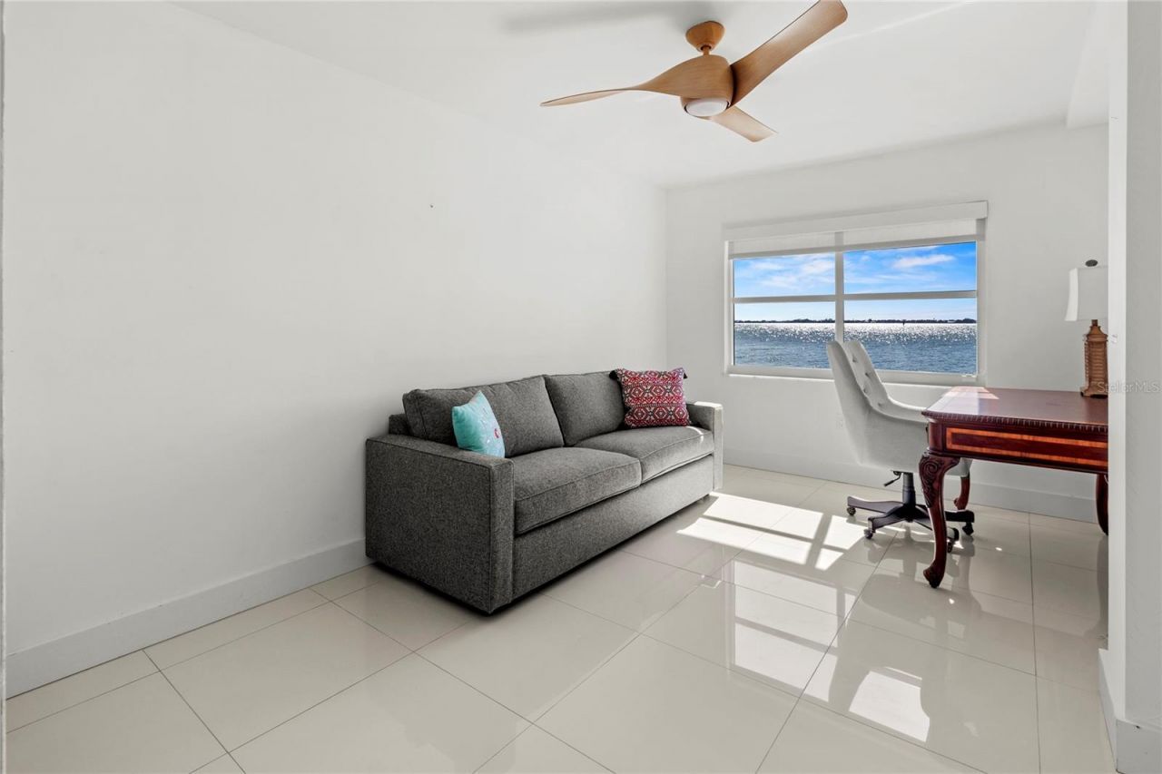 400 Golden Gate Point, Unit 11, Sarasota, FL 34236 Photo