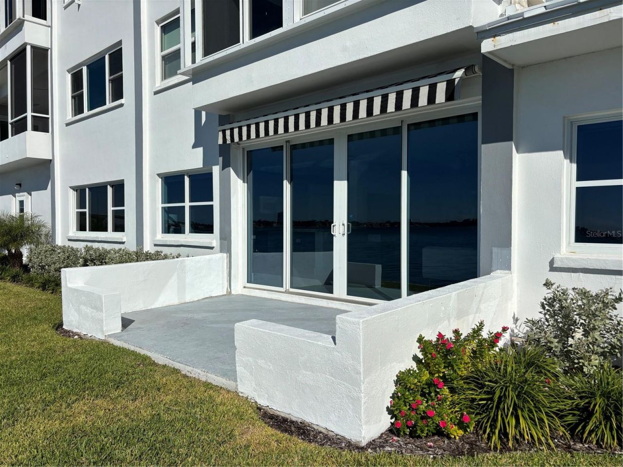 400 Golden Gate Point, Unit 11, Sarasota, FL 34236 Photo