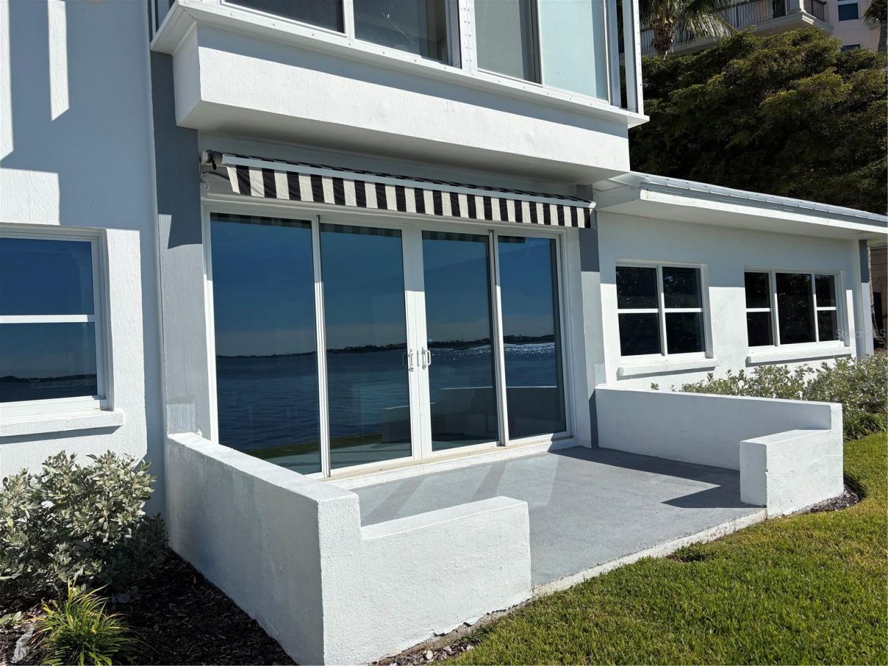 400 Golden Gate Point, Unit 11, Sarasota, FL 34236 Photo