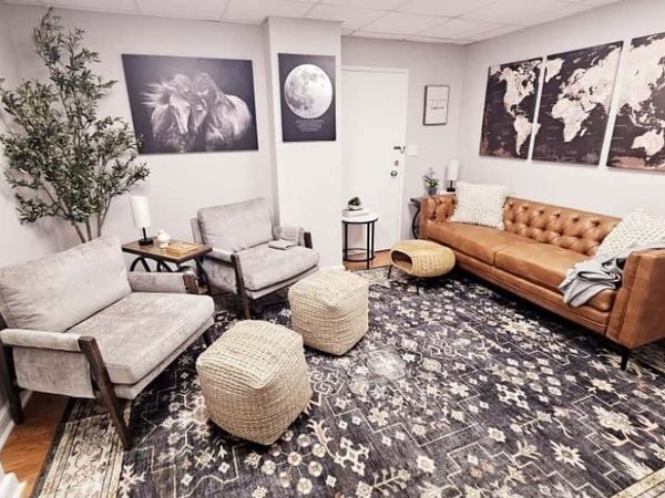 300 Peachtree Street NE, Unit 17H, Atlanta, GA 30332