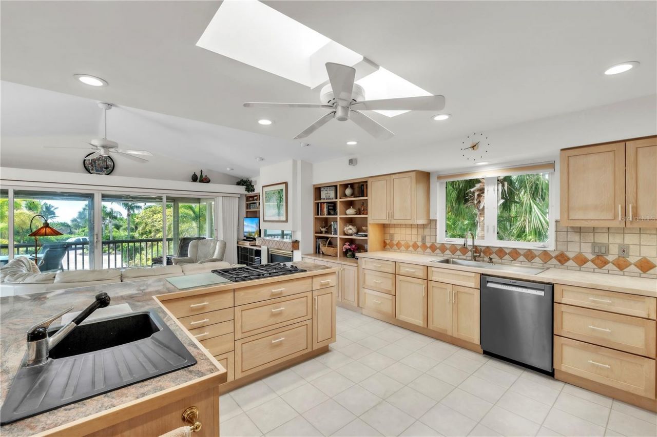 103 Sunset Lane, Anna Maria, FL 34216 Photo