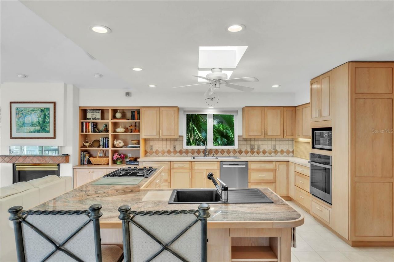 103 Sunset Lane, Anna Maria, FL 34216 Photo