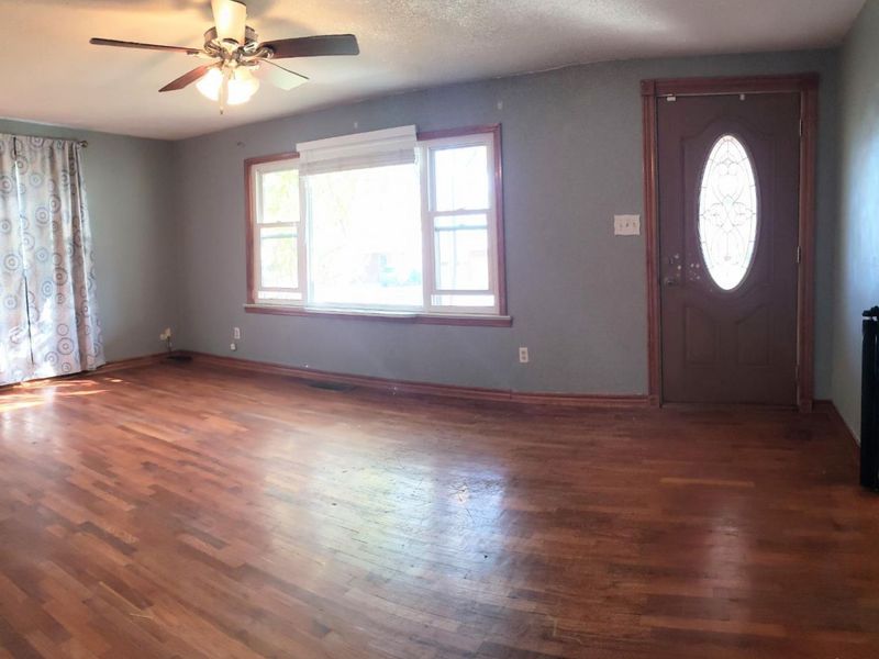 104 Mattis Drive, Lewisburg, OH 45338 Photo 2