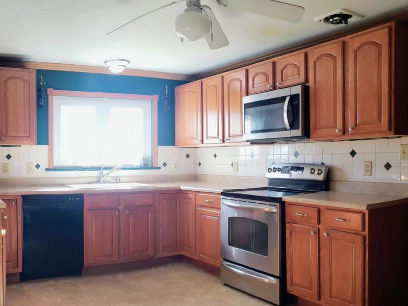 104 Mattis Drive, Lewisburg, OH 45338 Photo 3