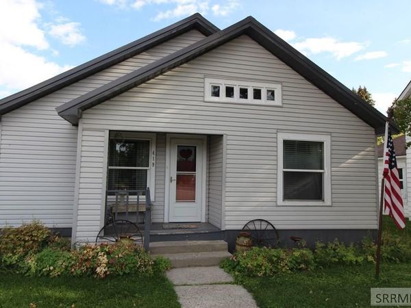 419 W Grand Avenue, ARCO, ID 83213