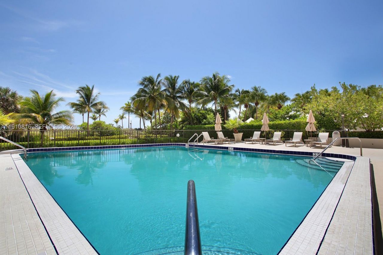 1623 Collins Ave, Unit 614, Miami Beach, FL 33139 Photo