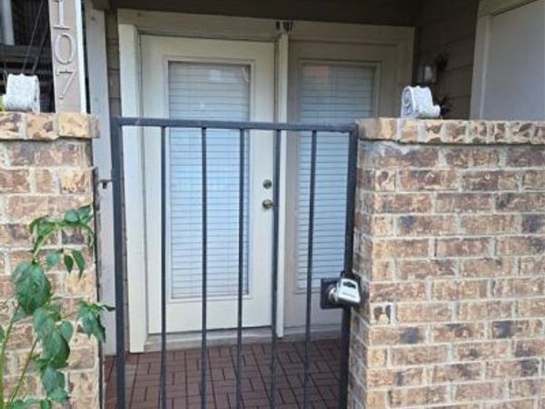 9835 Walnut Street, Unit 107, Dallas, TX 75243