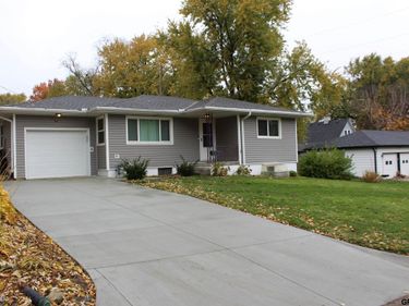341 S 21st Street, Blair, NE 68008