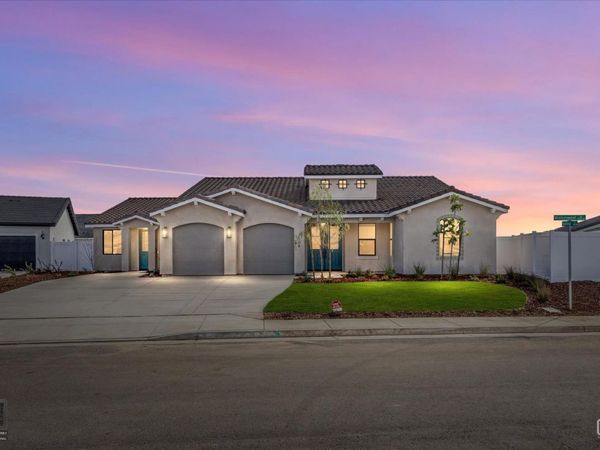 7104 Wintersweet Drive, Bakersfield, CA 93314