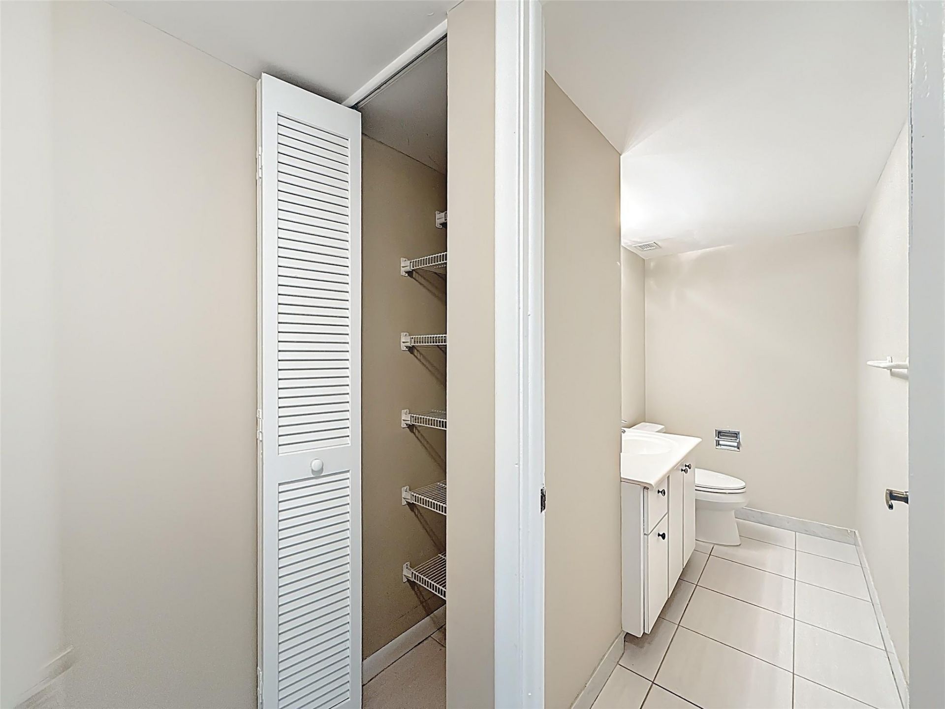 1147 Hillsboro Mile, Unit 506, Hillsboro Beach, FL 33062 Photo