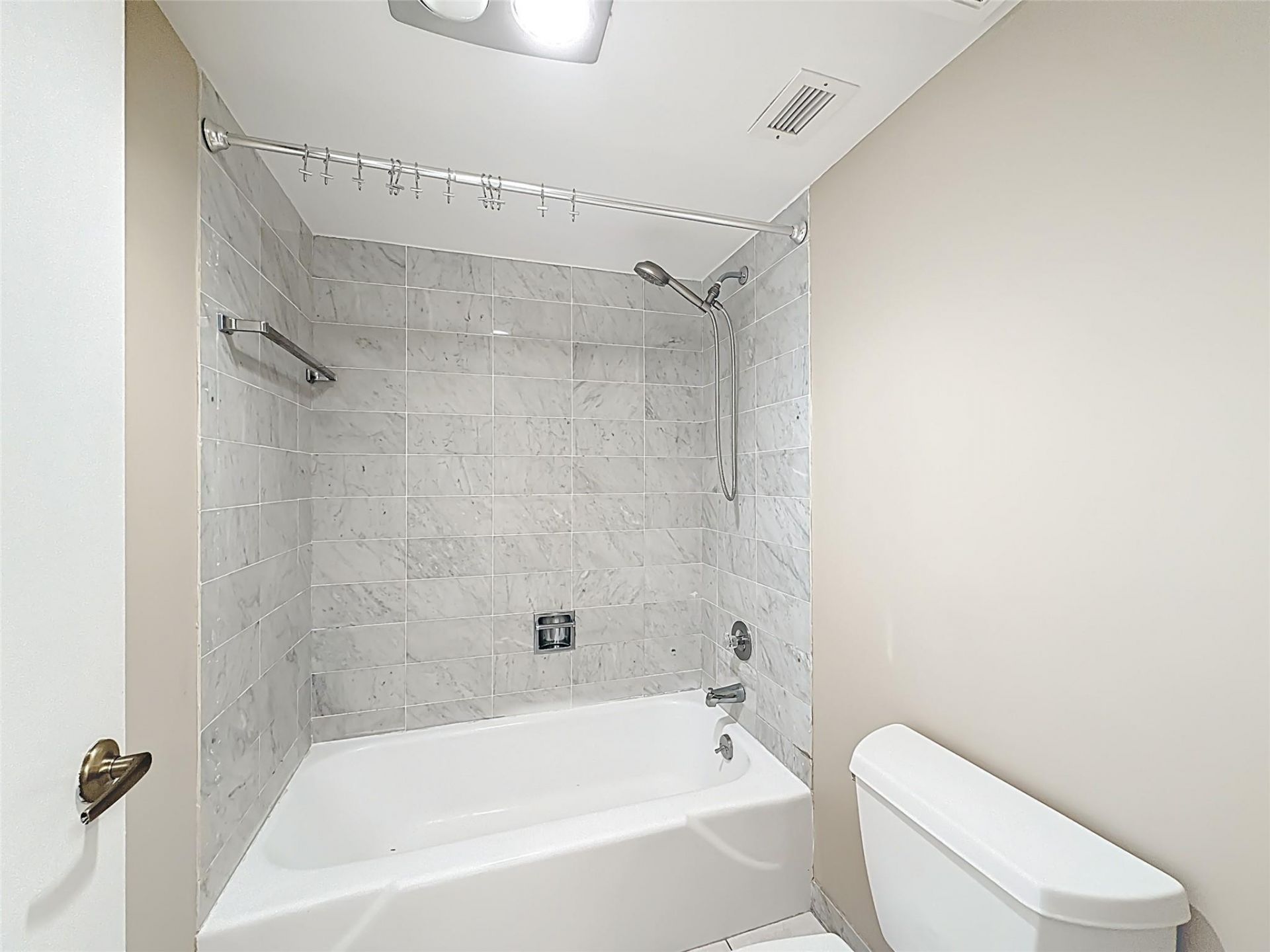 1147 Hillsboro Mile, Unit 506, Hillsboro Beach, FL 33062 Photo