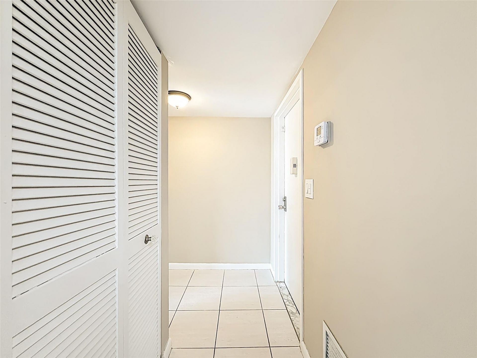 1147 Hillsboro Mile, Unit 506, Hillsboro Beach, FL 33062 Photo