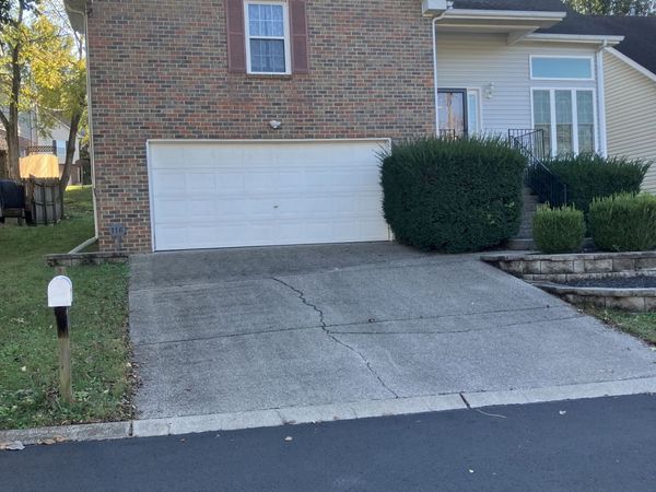 116 Breakwater N, Hendersonville, TN 37075