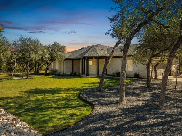 496 Spoonts LN, Liberty Hill, TX 78642