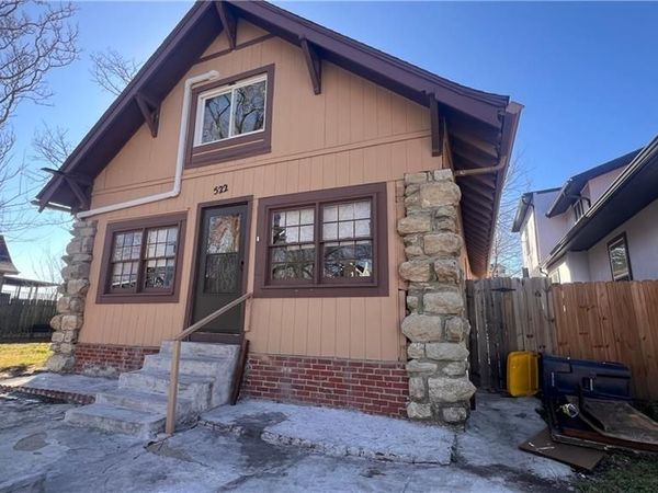 522 Kensington Avenue, Kansas City, MO 64124