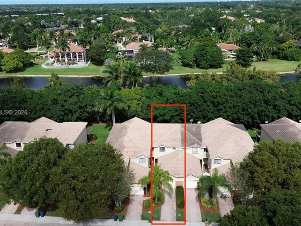 3887 Tree Top Dr, Unit 3887, Weston, FL 33332