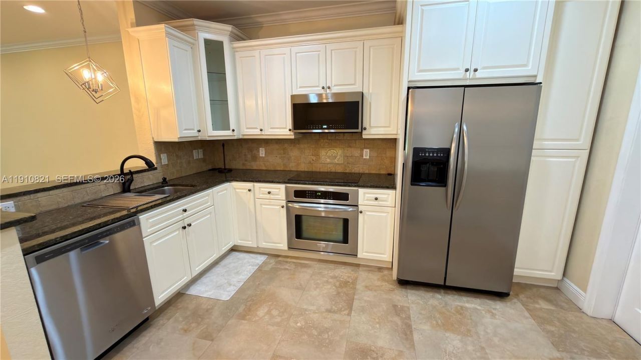 3887 Tree Top Dr, Unit 3887, Weston, FL 33332 Photo