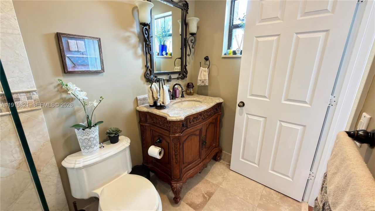 3887 Tree Top Dr, Unit 3887, Weston, FL 33332 Photo