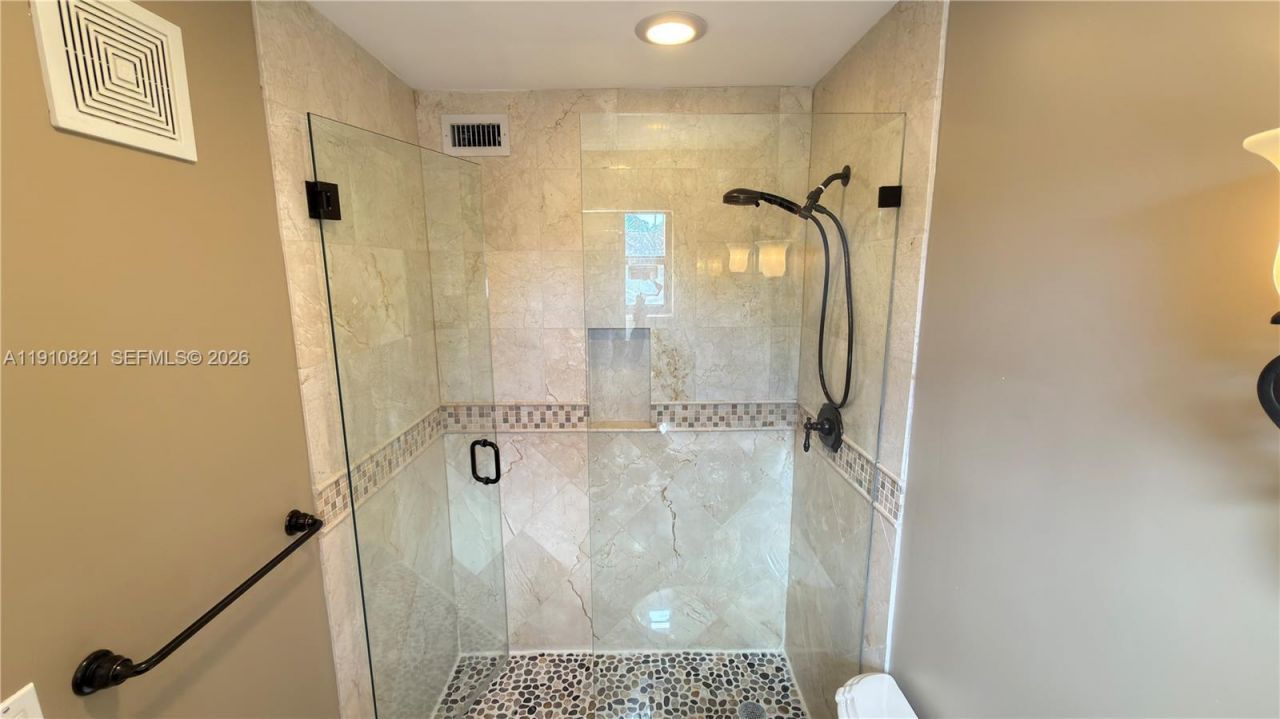 3887 Tree Top Dr, Unit 3887, Weston, FL 33332 Photo