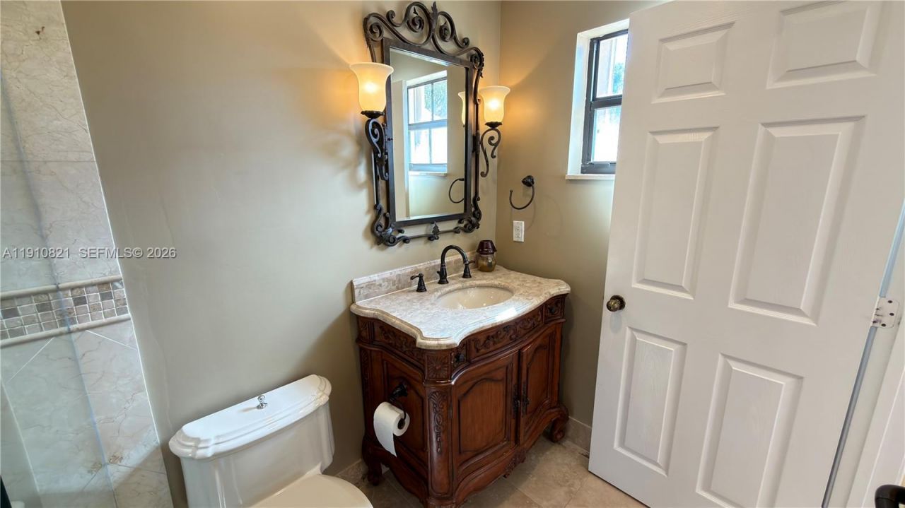 3887 Tree Top Dr, Unit 3887, Weston, FL 33332 Photo