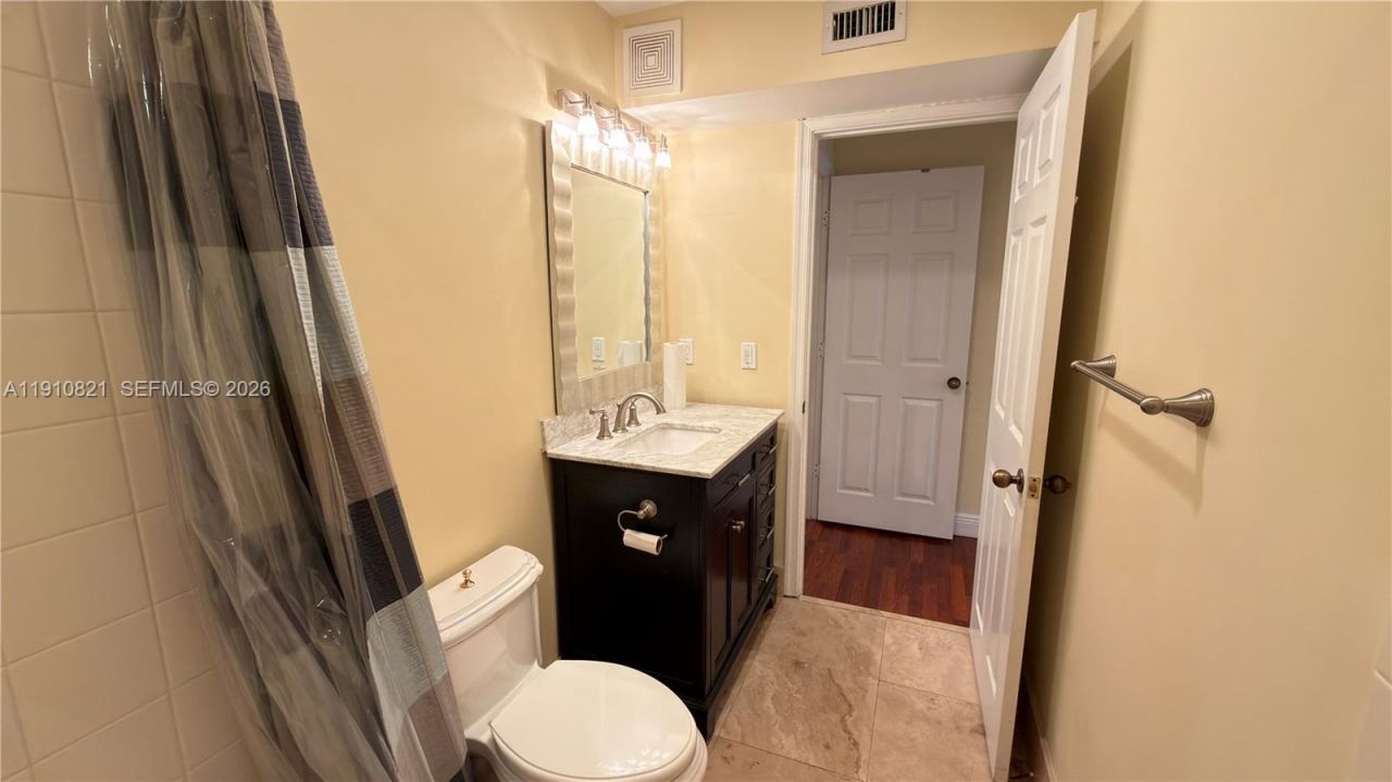 3887 Tree Top Dr, Unit 3887, Weston, FL 33332 Photo