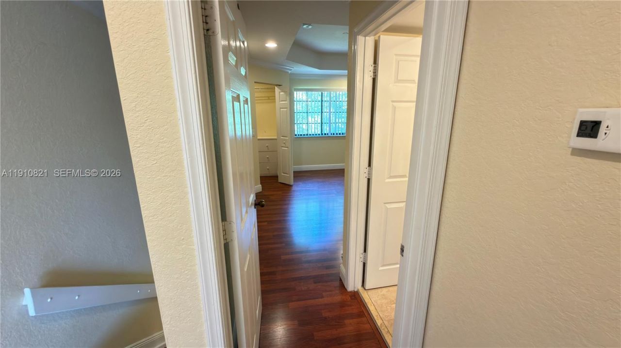 3887 Tree Top Dr, Unit 3887, Weston, FL 33332 Photo