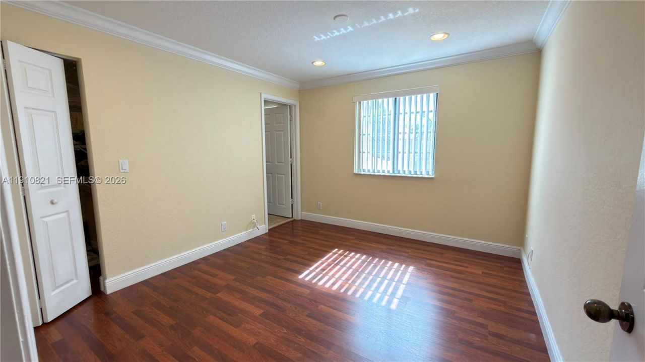 3887 Tree Top Dr, Unit 3887, Weston, FL 33332 Photo