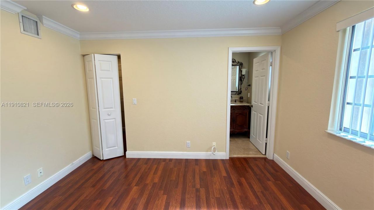 3887 Tree Top Dr, Unit 3887, Weston, FL 33332 Photo