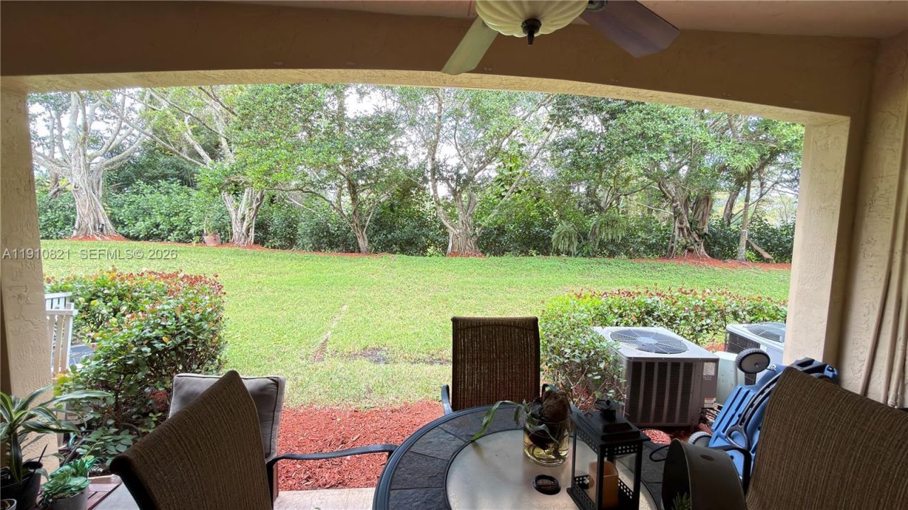 3887 Tree Top Dr, Unit 3887, Weston, FL 33332 Photo