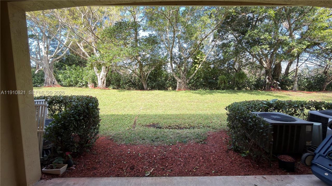 3887 Tree Top Dr, Unit 3887, Weston, FL 33332 Photo