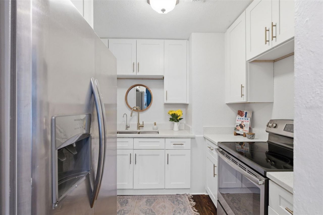 3645 Dartmouth Avenue N, Saint Petersburg, FL 33713 Photo