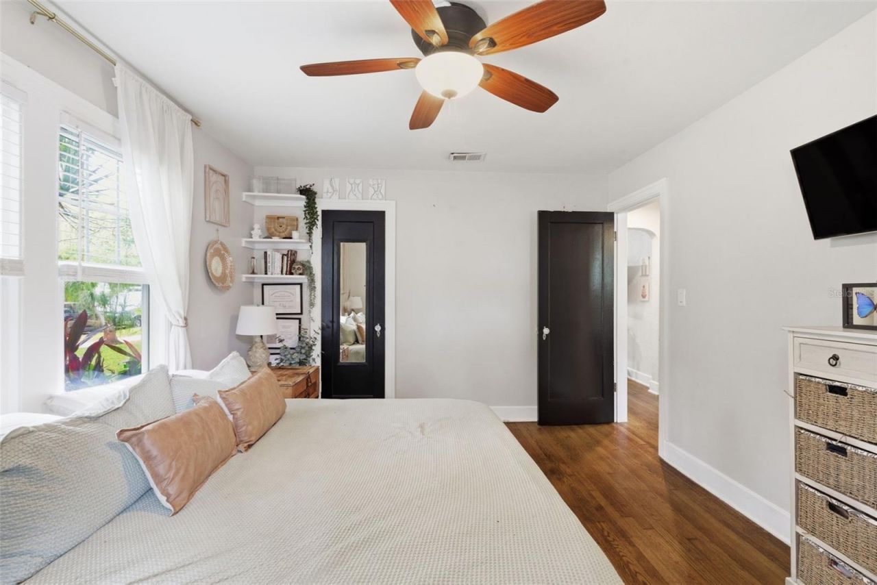 3645 Dartmouth Avenue N, Saint Petersburg, FL 33713 Photo