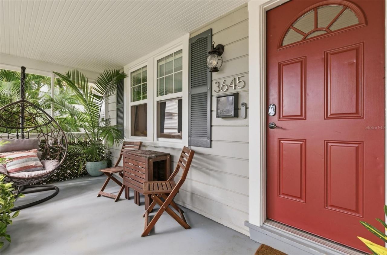 3645 Dartmouth Avenue N, Saint Petersburg, FL 33713 Photo