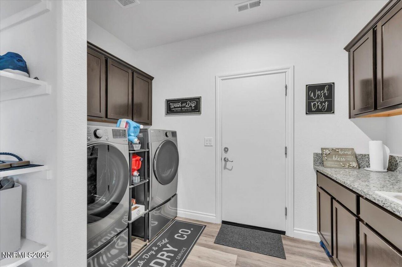 18722 Knott Crk Court, Reno, NV 89508 Photo