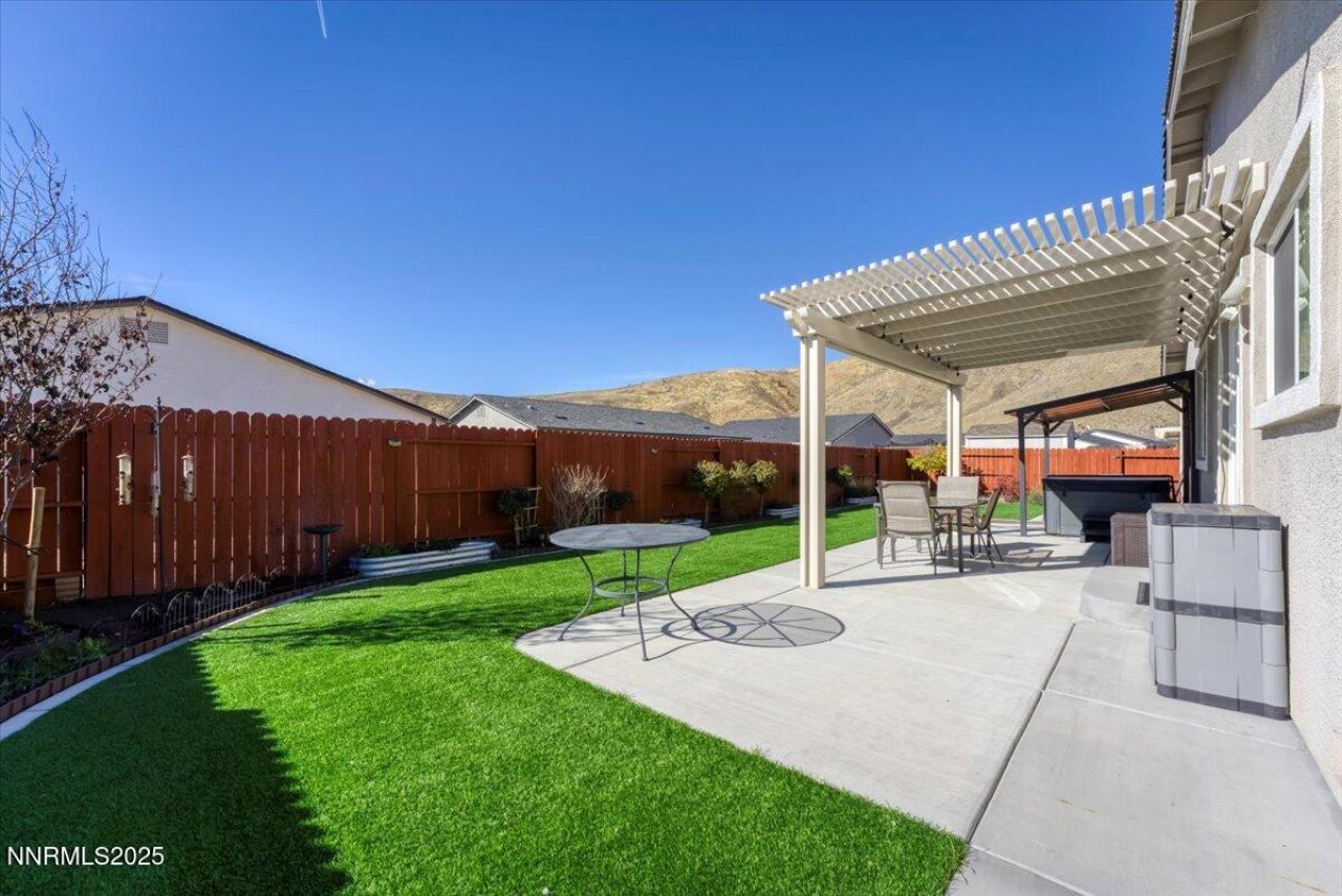 18722 Knott Crk Court, Reno, NV 89508 Photo