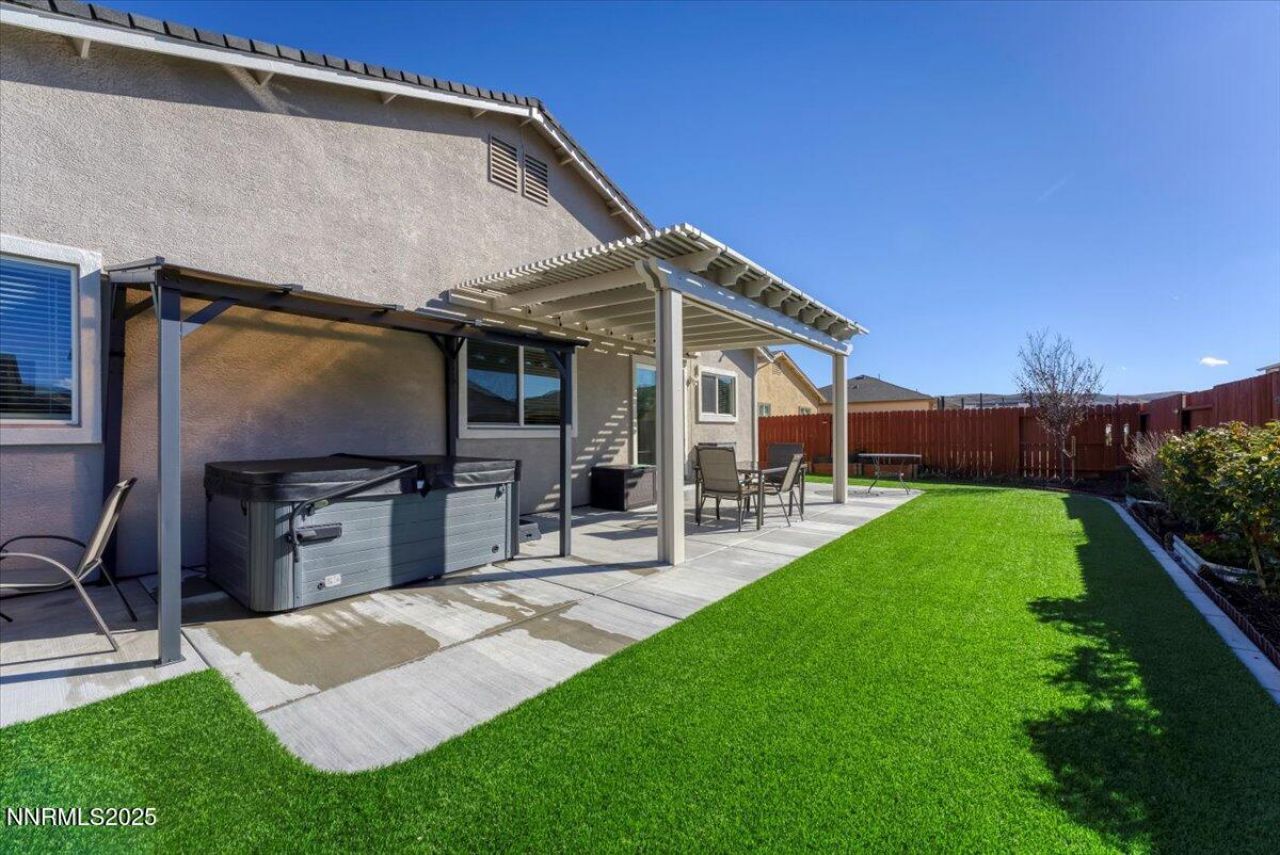 18722 Knott Crk Court, Reno, NV 89508 Photo