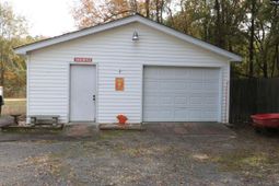 1415 Springvale Road photo 4